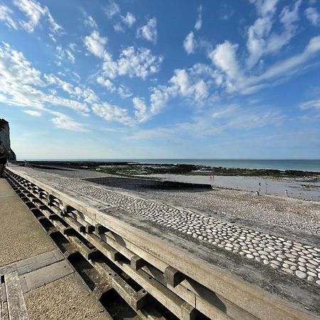 Au Point De Vue : Appartement Face A La Mer. 梅尔河畔的沃莱特 外观 照片