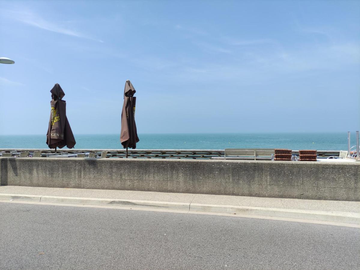 Au Point De Vue : Appartement Face A La Mer. 梅尔河畔的沃莱特 外观 照片